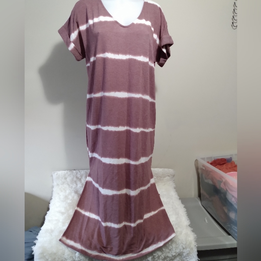 First love Woman's medium stripped maxi dress